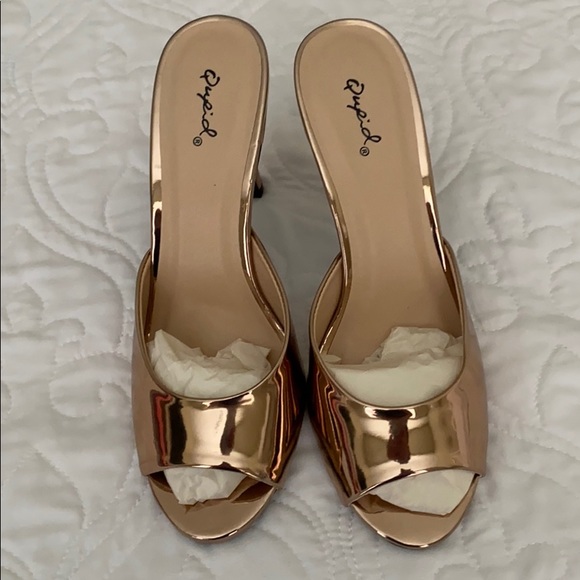 Qupid Shoes - Pretty Rose gold slide